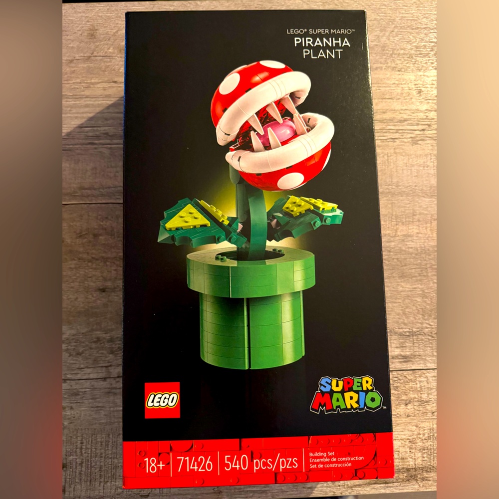 LEGO Super Mario Piranha Plant Toy - Red and Green